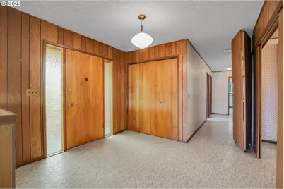 5910 W A St, West Linn, OR 97068 - Photo 5