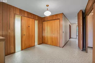 5910 W A St, West Linn, OR 97068 - Photo 5