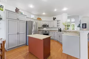 6679 NE Rosebay Dr, Hillsboro, OR 97124 - Photo 11