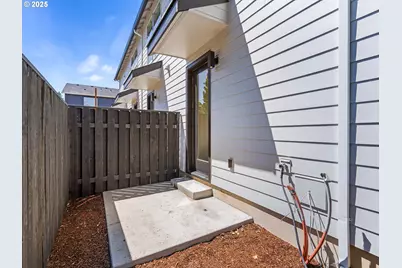 2909 SE 73rd Ave #1, Portland, OR 97206 - Photo 11