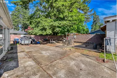 15705 SE Powell Blvd, Portland, OR 97236 - Photo 25