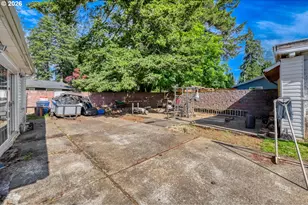 15705 SE Powell Blvd, Portland, OR 97236 - Photo 25