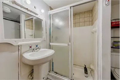 15705 SE Powell Blvd, Portland, OR 97236 - Photo 19