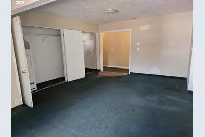 15705 SE Powell Blvd, Portland, OR 97236 - Photo 17