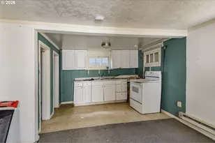 15705 SE Powell Blvd, Portland, OR 97236 - Photo 33