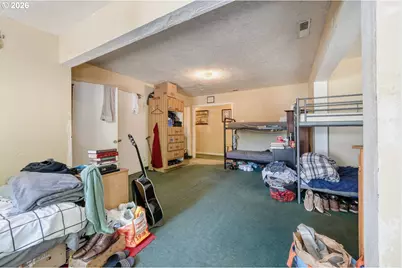 15705 SE Powell Blvd, Portland, OR 97236 - Photo 11