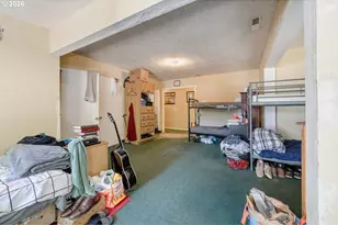 15705 SE Powell Blvd, Portland, OR 97236 - Photo 11