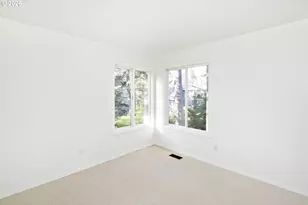 3321 SW Vesta Ct, Portland, OR 97219 - Photo 23