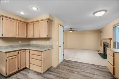 8203 SW Matthew Park St, Portland, OR 97224 - Photo 15