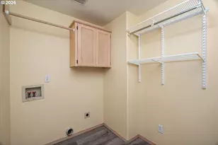 8203 SW Matthew Park St, Portland, OR 97224 - Photo 31