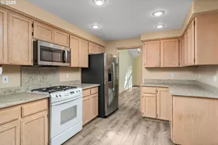 8203 SW Matthew Park St, Portland, OR 97224 - Photo 13