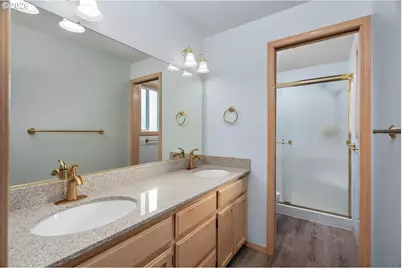 8203 SW Matthew Park St, Portland, OR 97224 - Photo 23