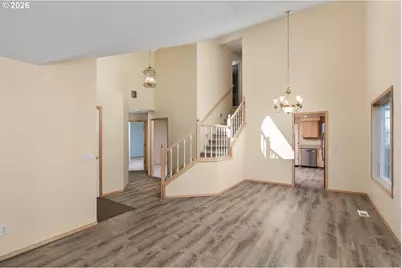 8203 SW Matthew Park St, Portland, OR 97224 - Photo 11