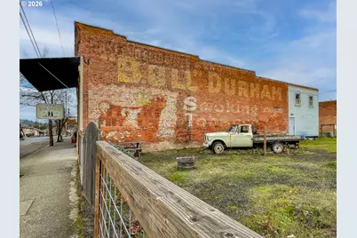 340 NE Second St, Oakland, OR 97462 - Photo 47