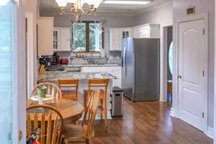 340 NE 2nd St, Oakland, OR 97462 - Photo 15