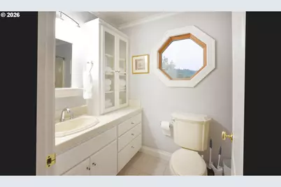 340 NE Second St, Oakland, OR 97462 - Photo 27