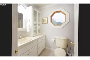 340 NE 2nd St, Oakland, OR 97462 - Photo 27
