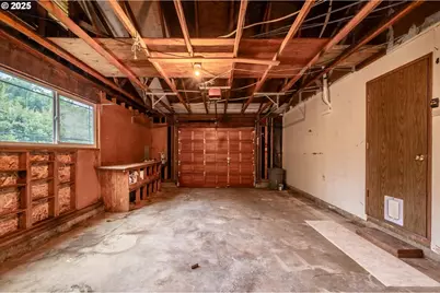 950 NE 1st St, Bandon, OR 97411 - Photo 31