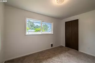 950 NE 1st St, Bandon, OR 97411 - Photo 27