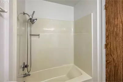 950 NE 1st St, Bandon, OR 97411 - Photo 21