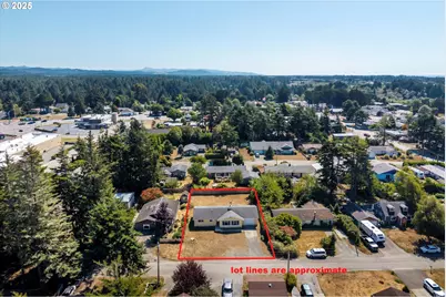 950 NE 1st St, Bandon, OR 97411 - Photo 7