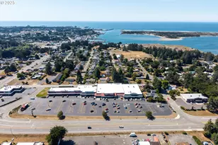 950 NE 1st St, Bandon, OR 97411 - Photo 35