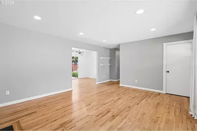 9609 N Van Houten Ave, Portland, OR 97203 - Photo 9