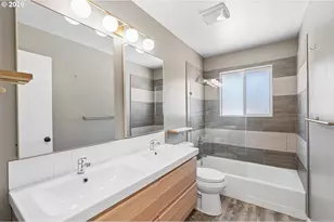 9609 N Van Houten Ave, Portland, OR 97203 - Photo 17