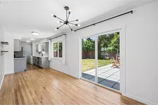 9609 N Van Houten Ave, Portland, OR 97203 - Photo 11