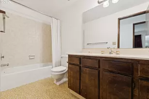 12 Touchstone, Lake Oswego, OR 97035 - Photo 23