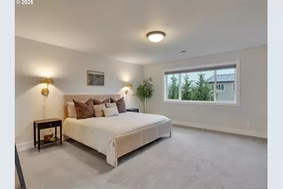 2918 N Juniper Dr, Newberg, OR 97132 - Photo 5