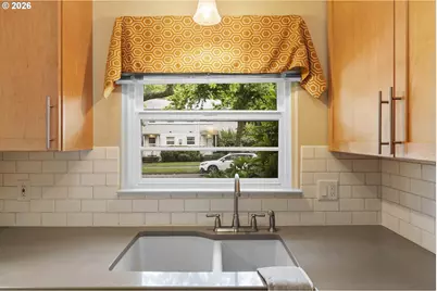 6810 NE Hancock St, Portland, OR 97213 - Photo 13