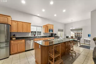 554 Oak Valley Loop, Roseburg North, OR 97495 - Photo 9