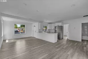 656 Hall St, Woodburn, OR 97071 - Photo 5
