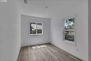 656 Hall St, Woodburn, OR 97071 - Photo 13