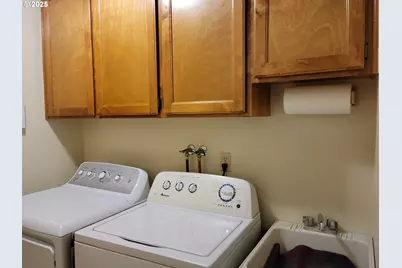 1523 NW Thompson Way, Grants Pass, OR 97526 - Photo 33