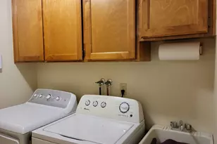 1523 NW Thompson Way, Grants Pass, OR 97526 - Photo 33