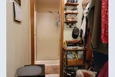 1523 NW Thompson Way, Grants Pass, OR 97526 - Photo 29