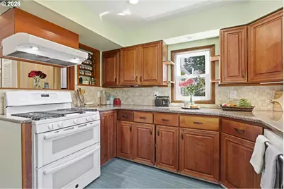 3723 SE 130th Ave, Portland, OR 97236 - Photo 11