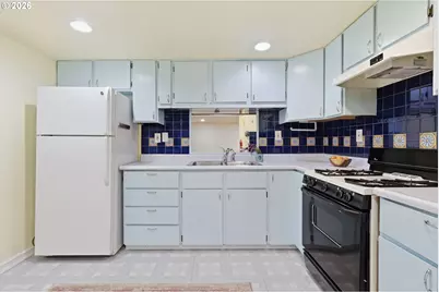 3723 SE 130th Ave, Portland, OR 97236 - Photo 25