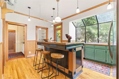 2425 NW Johnson St, Portland, OR 97210 - Photo 21