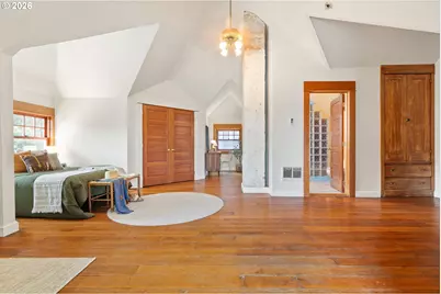 2425 NW Johnson St, Portland, OR 97210 - Photo 37
