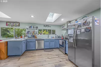 62133 Salal Rd, Coos Bay, OR 97420 - Photo 15