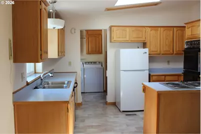 850 Raechel Rd, Lakeside, OR 97449 - Photo 23