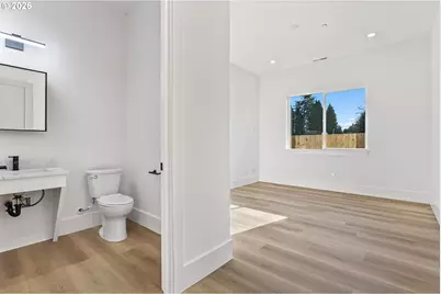 19319 SE River Rd, Milwaukie, OR 97267 - Photo 15