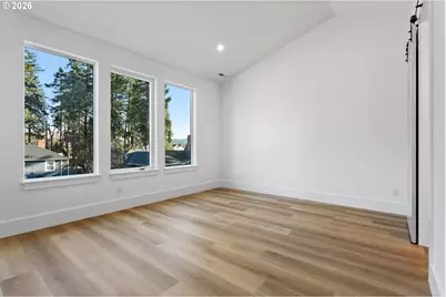 19319 SE River Rd, Milwaukie, OR 97267 - Photo 35