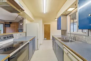 64 NW Florence Ave, Gresham, OR 97030 - Photo 13