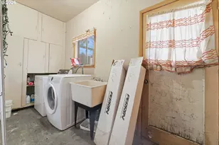 64 NW Florence Ave, Gresham, OR 97030 - Photo 25