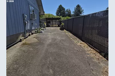 133 SE Terra Ct, Myrtle Creek, OR 97457 - Photo 31