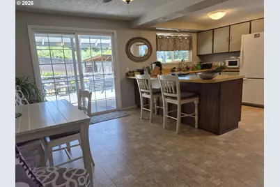 133 SE Terra Ct, Myrtle Creek, OR 97457 - Photo 9